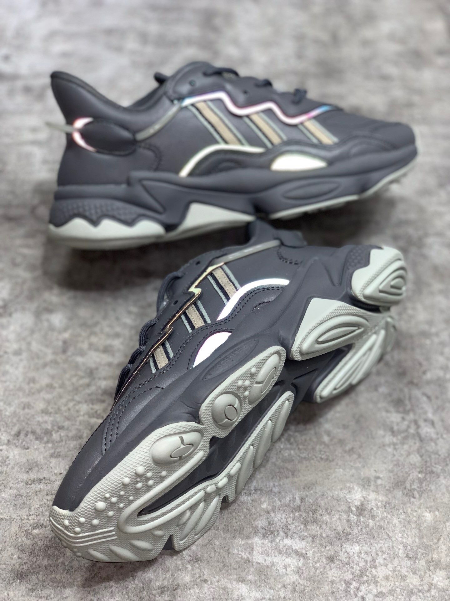 ozweego vintage