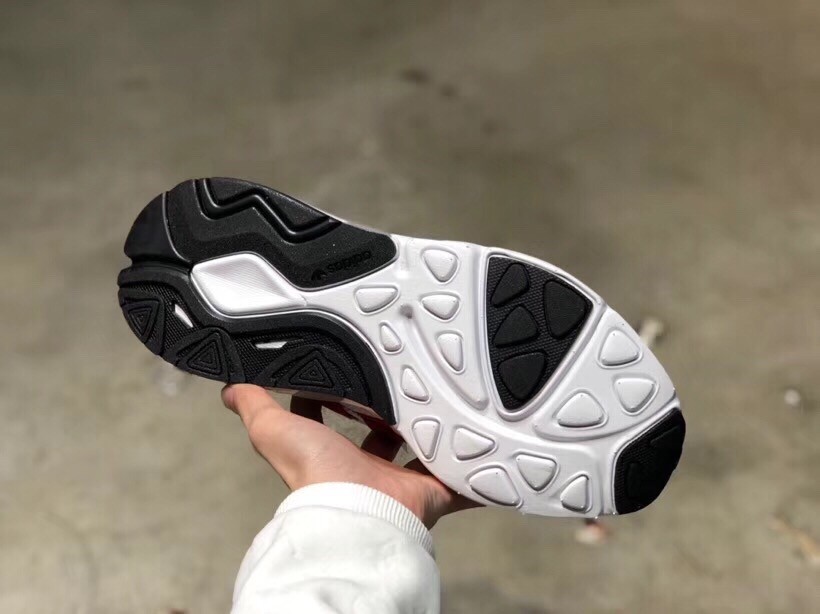 yeezy 600 black