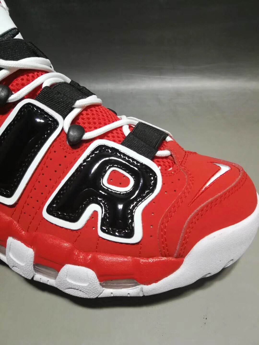uptempo lv