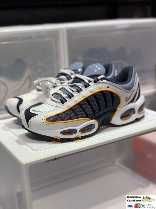 black n yellow nikes