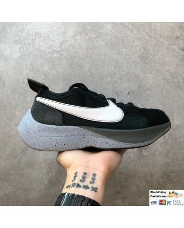 Nike Moon Racer Sneakers Black & Grey & White