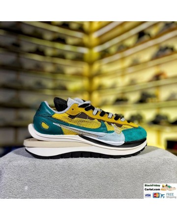 Sacai Nike Pegasus VaporFly SP Sneaker Green Yellow