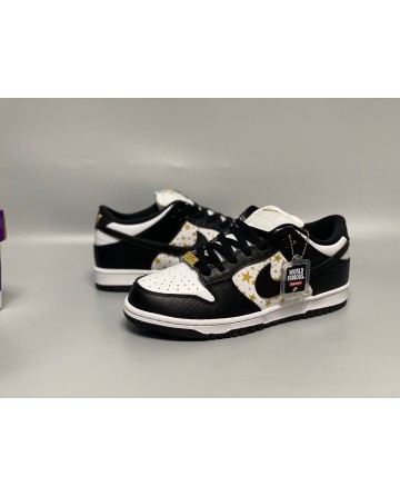 Supreme x Nike SB Dunk Low crocodile skin-covered Sneaker for Summer 2021